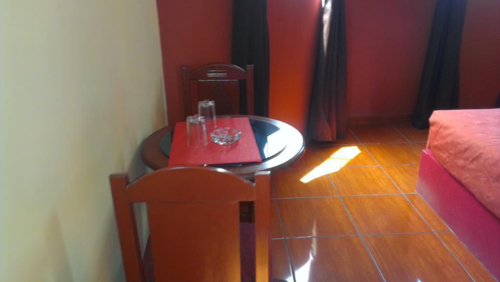 Hostal Gq Lima Extérieur photo